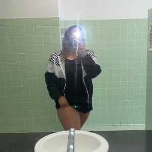 Meet your Posher, Leadyn